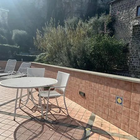 Il Sirenio Lejlighed Sorrento